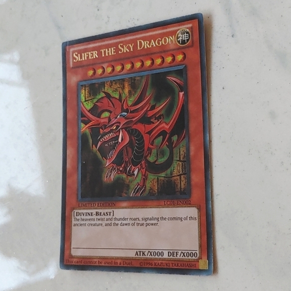 YuGiOh Slifer, the Sky Dragon Limited edition LC01-EN002 holo card - Picture 1 of 3